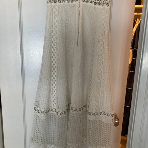 Maje white crochet and grommet dress  Maje Size 2 which equals a 38 or M - Picture 6 of 8